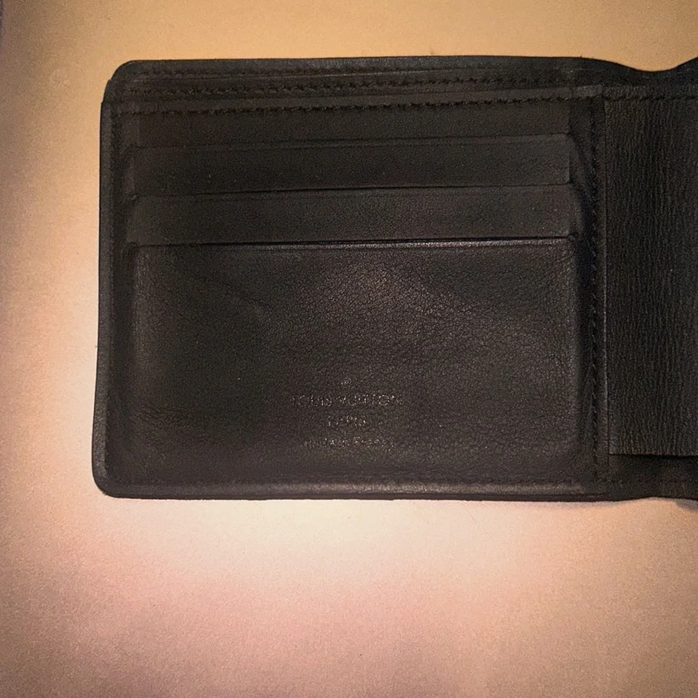 Slender Wallet from Louis Vuitton - Picture 2 of 2